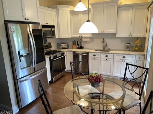 114 Surrey Ct, Nutley NJ  07110-3917 exterior