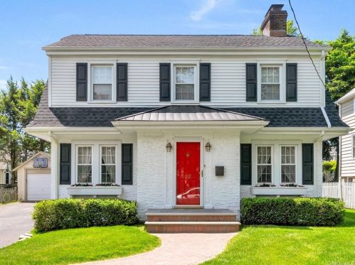 62 Sprague Rd, Scarsdale, NY 10583-6208