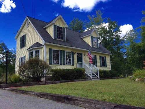 8 Dolliver Ln, Kingston, NH 03848-3016