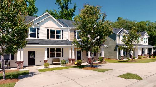 9121 Parlor Dr, Ladson, SC 29456-5530