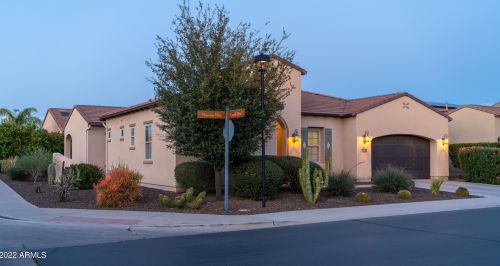 1538 Hesperus Way, San Tan Valley, AZ 85140-5104