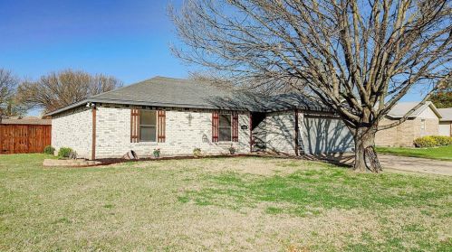 7201 Windhaven Rd, Fort Worth, TX 76182-7627