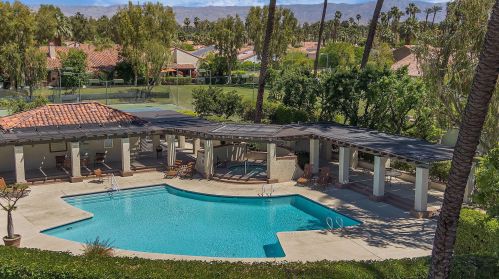 68 Calle Rivero, Rancho Mirage CA  92270-2253 exterior