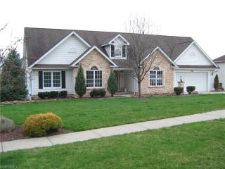 857 Hidden Valley Dr, Wadsworth, OH 44281-9282