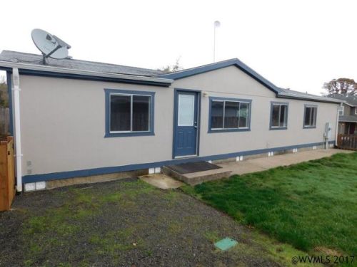 612 11th St, Philomath, OR 97370-9079