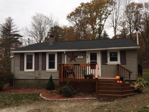 37 Ln Rd, Raymond NH  03077-1804 exterior