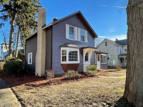 39 Knox St, Palmer MA  01069-1332 exterior