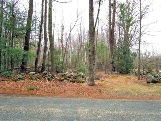 36 Old Hardwick Rd, Petersham, MA 01366-9727