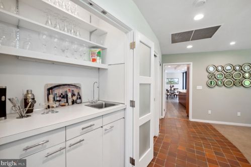 4690 Province Line Rd, Princeton NJ 08540-4303 exterior