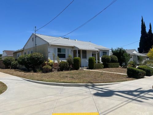 7326 Matilija Ave, Van Nuys, CA 91405-2612
