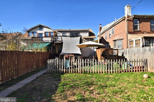 1424 Juniper St, Norristown PA 19401-3224 exterior