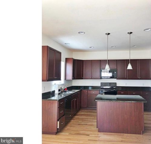 34 Grissom Dr, Bear, DE 19701-6848