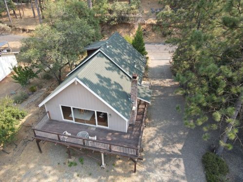12917 Jackson Mill Dr, Groveland, CA 95321-9346
