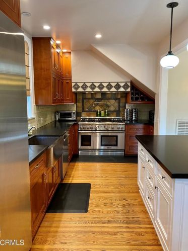 1205 Oak St, South Pasadena CA  91030-4416 exterior