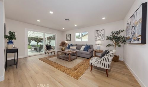 8935 Patrero St, Riverside CA  92503-2732 exterior