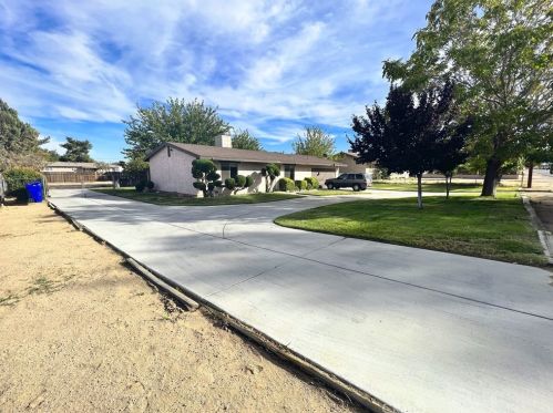 12505 Geronimo Ave, Victorville, CA 92395-9633