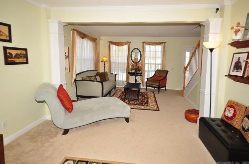 93 Cougar Dr, Manchester CT  06040-6379 exterior