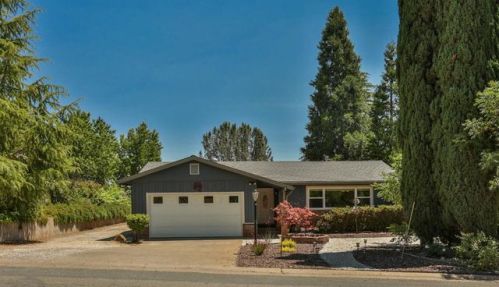 2970 Camino Heights Dr, Snowline Camp, CA 95709-9515