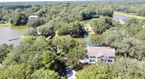 1580 Aztec Ln, Mount Pleasant SC 29464 exterior