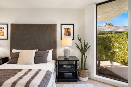 7 Mayfair Dr, Rancho Mirage CA  92270-2586 exterior