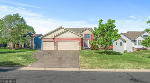 8125 Padgett Ave, Otsego, MN 55330-4552
