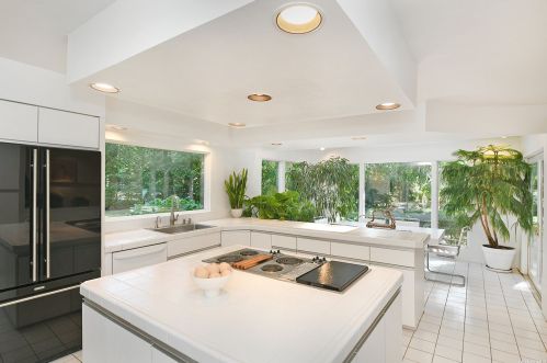 19 Montrose Pl, Huntington Station NY 11747-3403 exterior