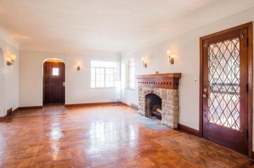 6341 Hamilton Ave, Cincinnati OH 45224-2011 exterior