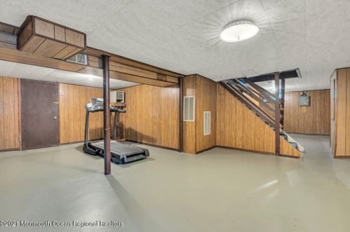 6 Vermont Ave, Jackson Twp NJ  08527-1522 exterior