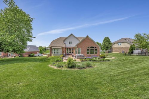 2623 Twin Hills Ct, Hamilton, KY 41091-9274