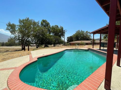 2528 Glen Helen Pkwy, San Bernardino, CA 92407-1540