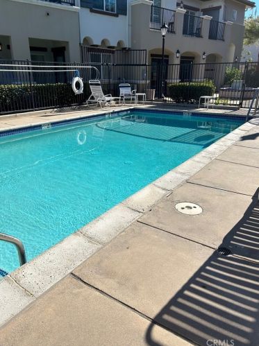 469 Country Club Dr, Simi Valley CA 93065-8391 exterior