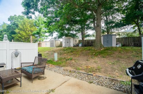 88 Rita Ln, Jackson Twp NJ  08527-2367 exterior