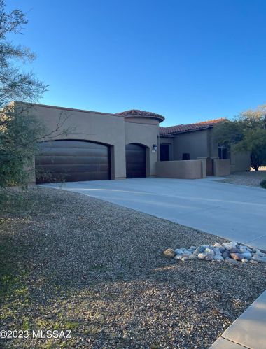 12687 Red Eagle Dr, Tucson, AZ 85755-7402