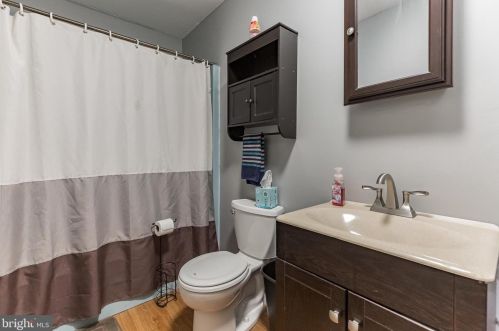 602 Hunter Blvd, Browns Mills NJ  08015-1922 exterior