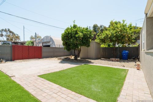 3257 L St, San Diego CA  92102-4332 exterior