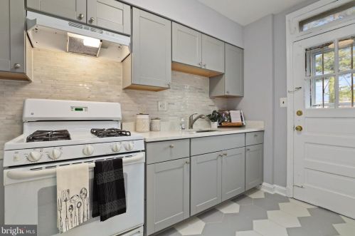 26 Crittenden St, Washington DC 20011-4741 exterior