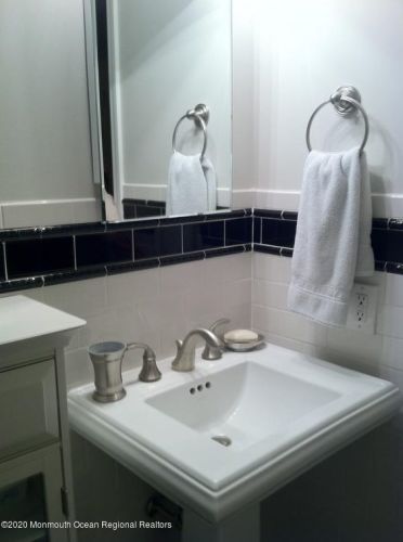 110 Tower Hill Dr, Tinton Falls NJ  07701-2416 exterior