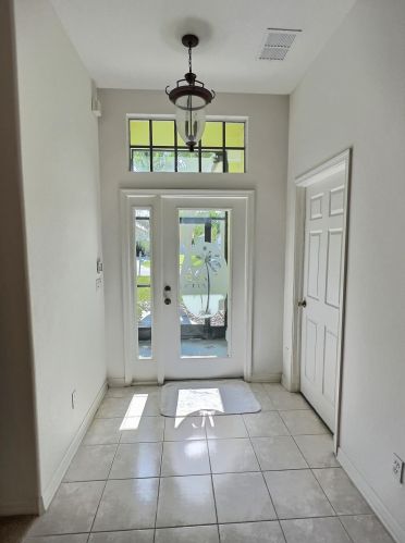 335 25 Ave, Vero Beach FL 32960-3061 exterior