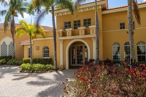 8659 River Homes Ln, Bonita Springs FL  34135-4339 exterior