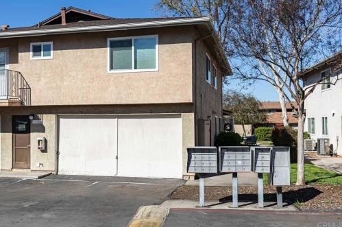 12109 Wintercrest Dr, Lakeside CA  92040-3966 exterior