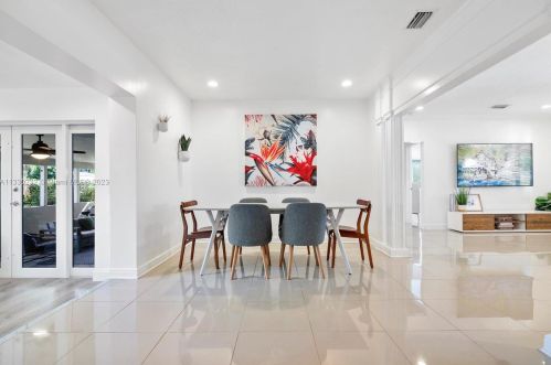 45 103 St, Miami FL 33138-2457 exterior