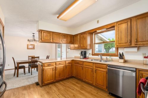 391 Waverly Ave, Washington Ch OH  43160-2464 exterior