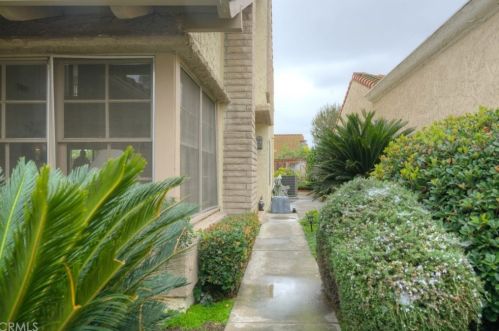 330 Pennsylvania Way, Placentia CA  92870-5030 exterior