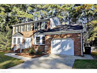 705 Montebello Cir, Chesapeake VA  23322-7270 exterior