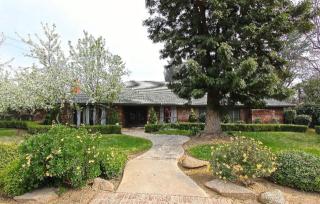 6778 Woodson Ave, Fresno, CA 93711-1153