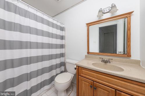 105 Harvest Rd, Swedesboro NJ  08085-1426 exterior