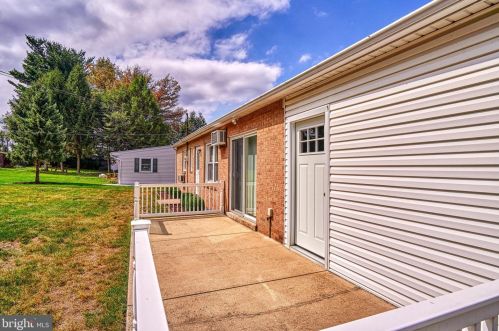 618 Grandview Ave, Camp Hill PA  17011-1816 exterior