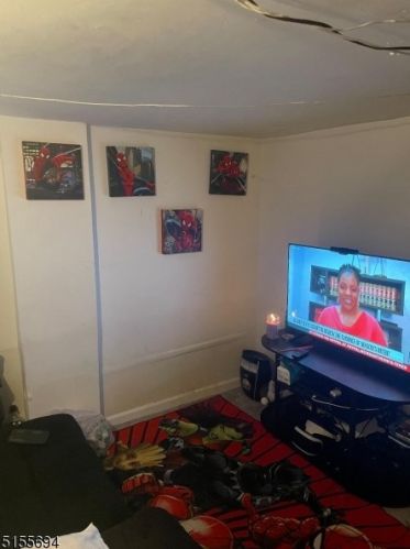 523 2nd Ave, Roselle NJ  07203-0010 exterior