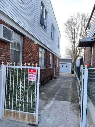 102-07 103rd Ave, Jamaica, NY 11417-1314