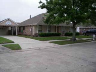 2545 Jarrot Dr, Marrero, LA 70072-5349